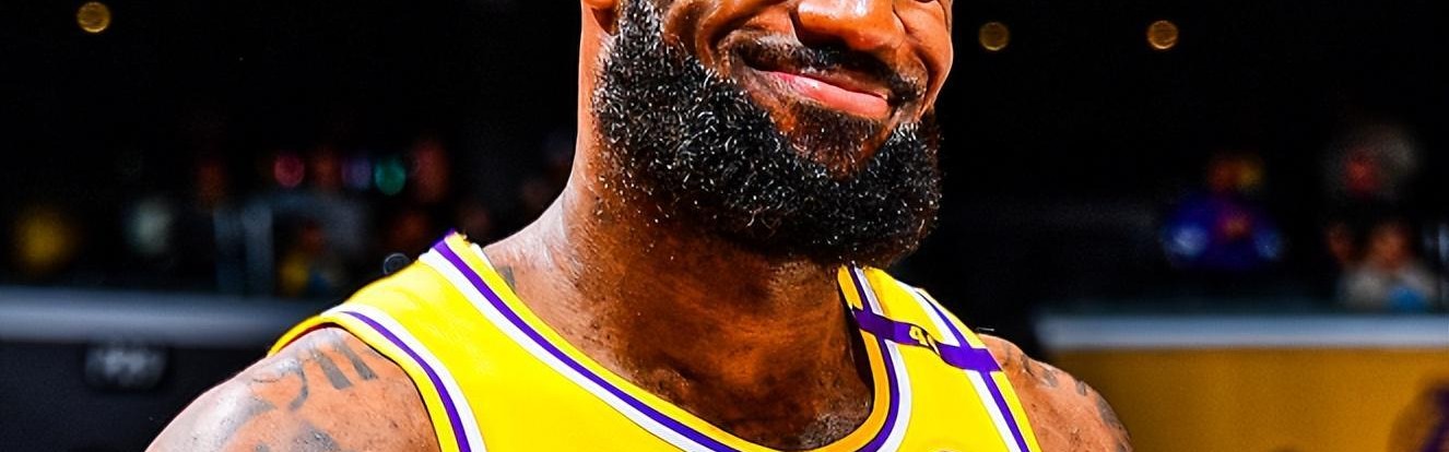 东契奇轰30+10仍无缘今日最佳！对不起，你碰到创纪录的老詹了